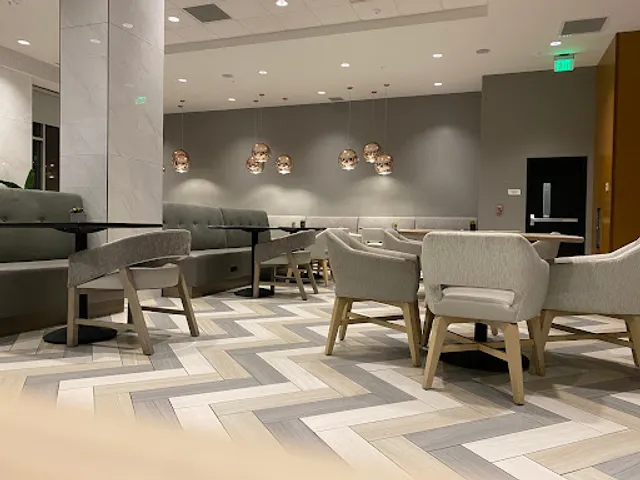 47 North Bar + Bistro