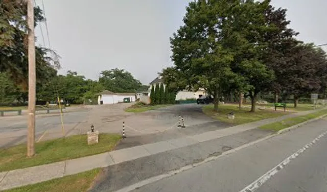 Springbrook Tap & Table