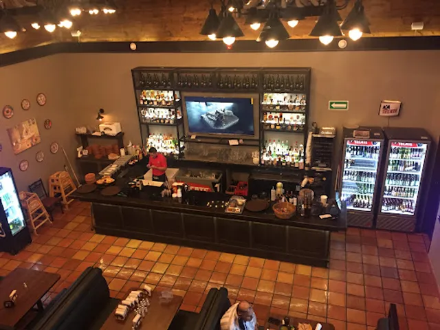 Los Legendarios Suc. Universidad