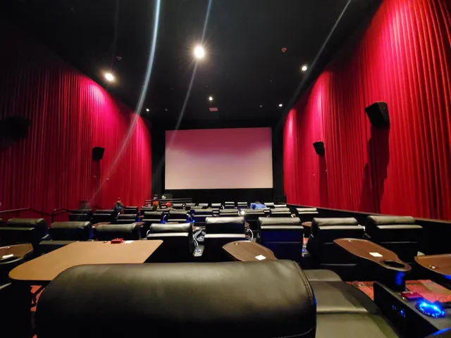 LOOK Dine-In Cinemas