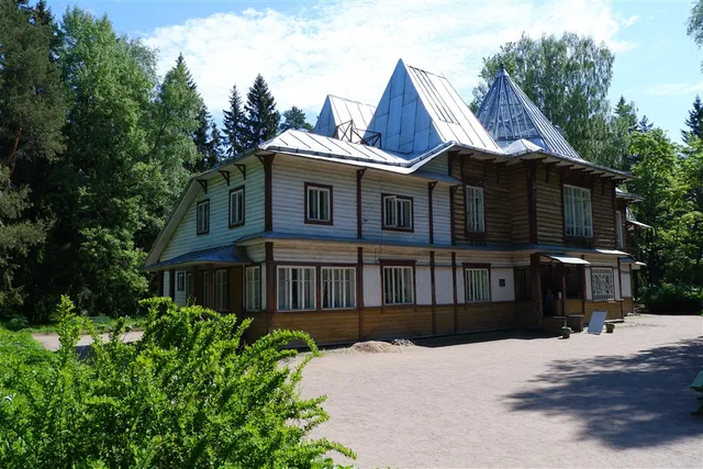 Музей-усадьба И.Е.Репина "Пенаты"