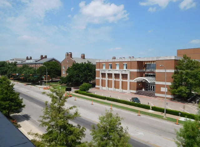 Graduate by Hilton Dallas