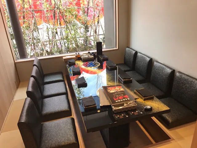 Gaisenmon Okunoin Yachiyomidorigaokaten