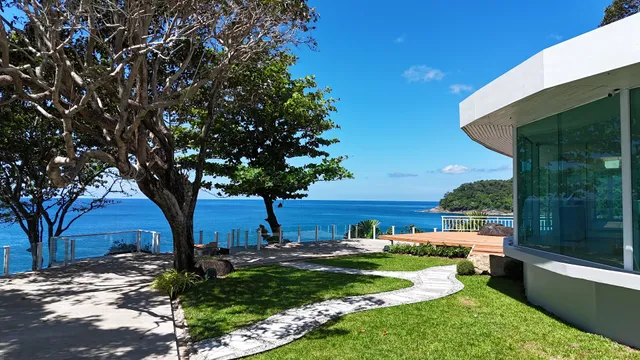 Anona Sunset Boutique