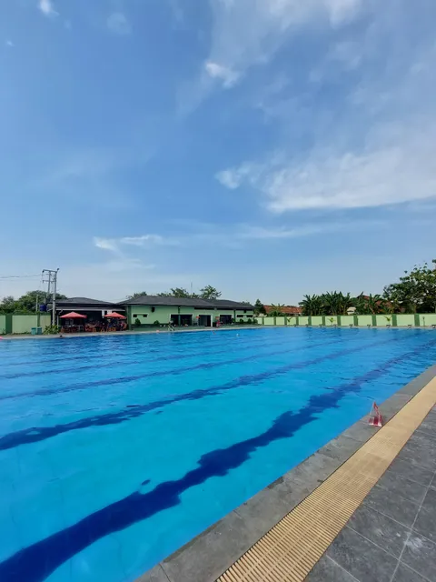 Kolam Renang M Nuhi Lubis Yonif 305