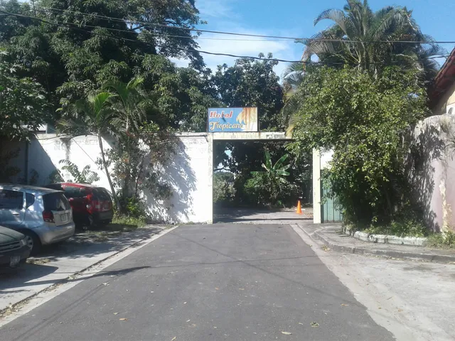 Hostal Tropicana