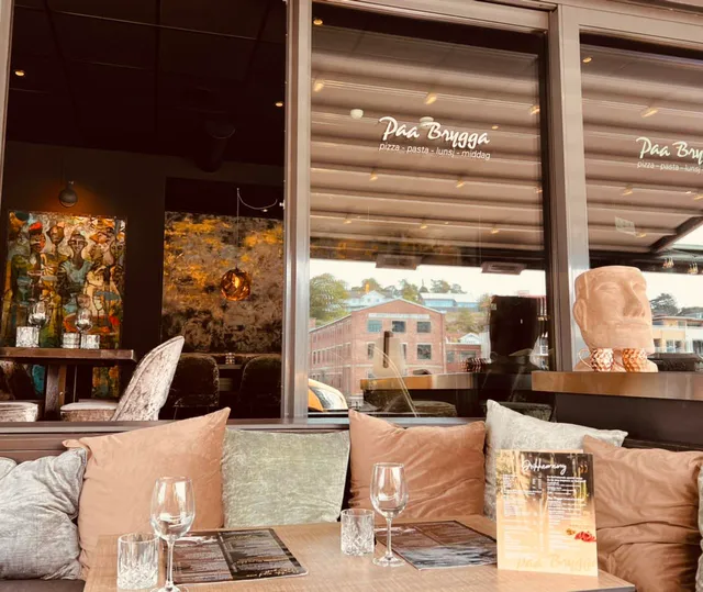 Paa Brygga i Fredrikstad