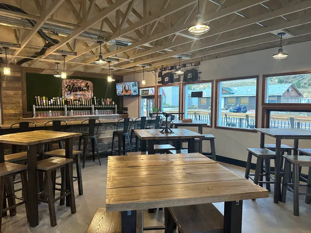 YARDS TAPHOUSE