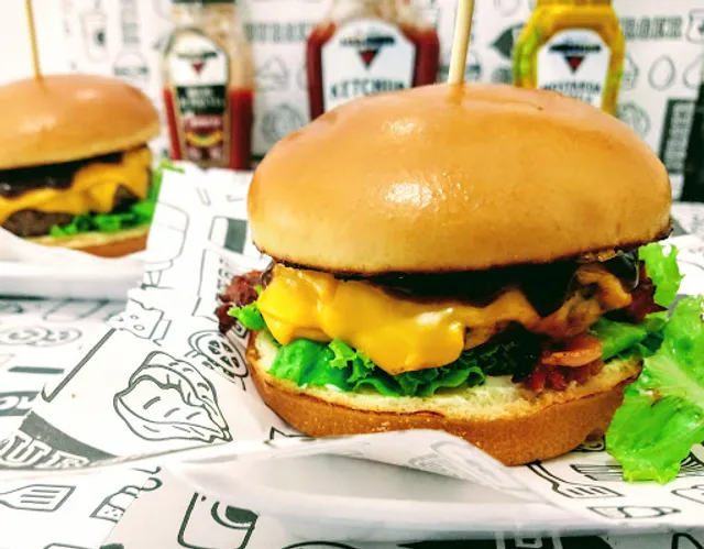 Hamburgueria e Sorveteria Ondas de Verão