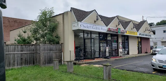 Chicky's Grill & Pizza