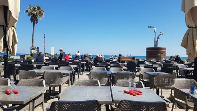 Restaurant le 2 place med