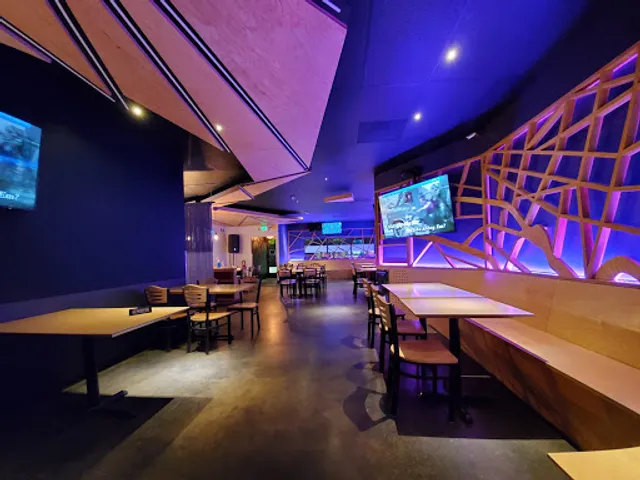 Utopia Restaurant & Lounge