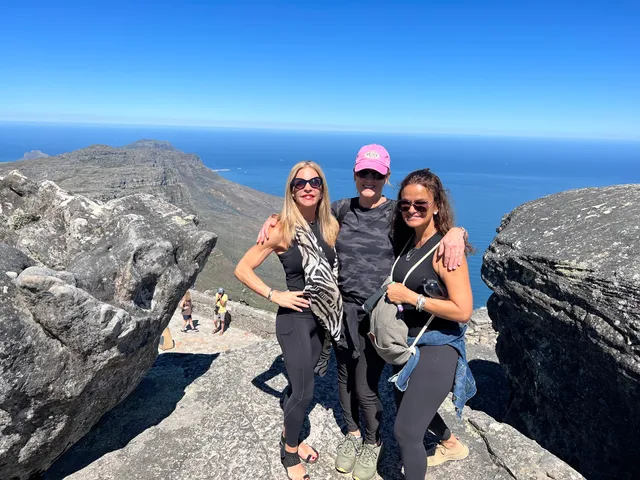 Caleb Express Tours - Whale Watching & Shark Cage Diving Cape Town | Peninsula Tours