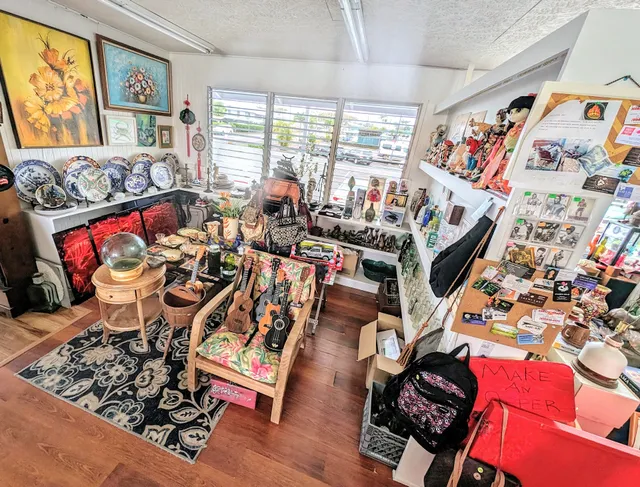 Hawaii's Trading Post