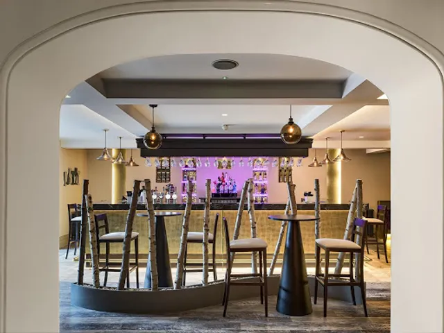 Bay Tree Bar & Grill