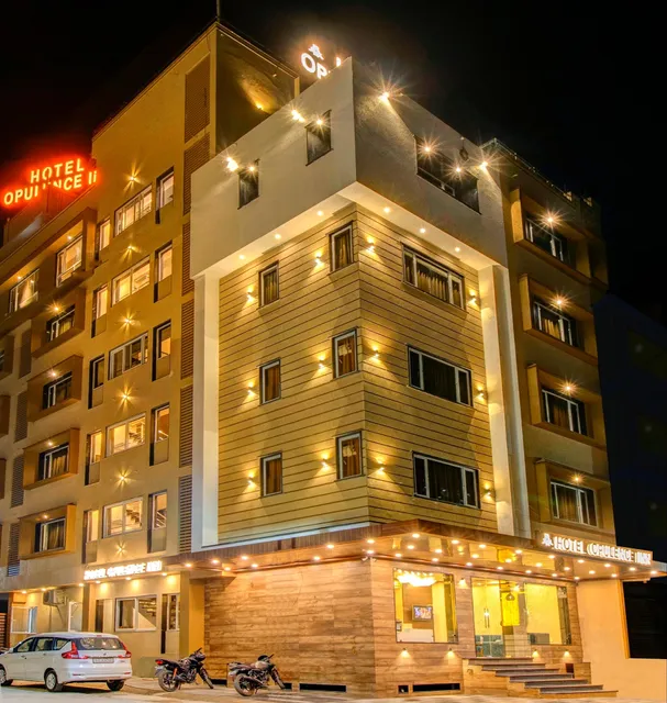 Hotel Opulence Inn & Restaurant