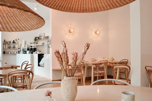 Poppi Farmer - Specialty Coffee & Organic Food