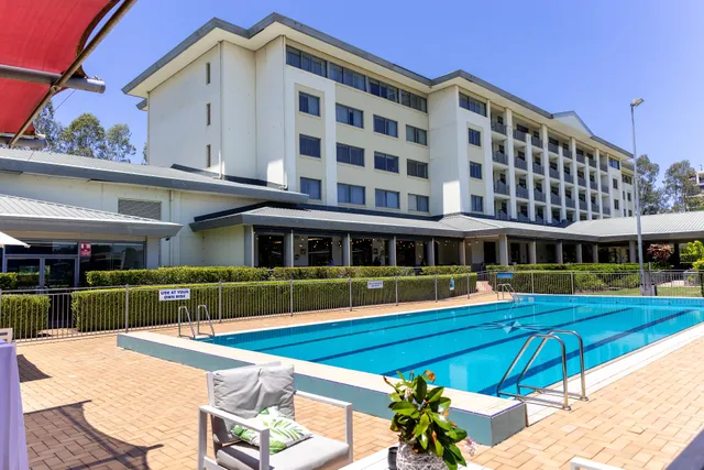 Visy Dior Hotels International