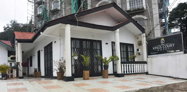 King's Court Hotel