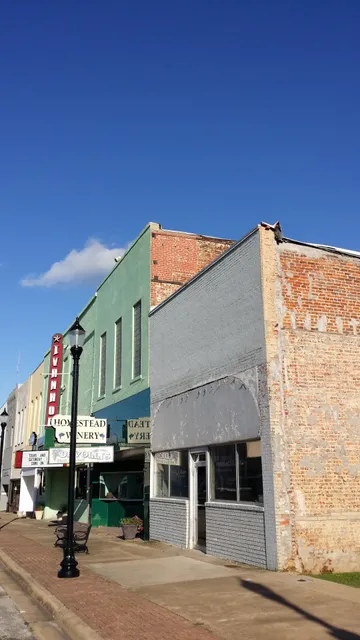 Homestead Vineyard & Winery