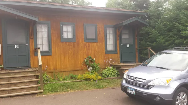 Trailside Cabins & Motel