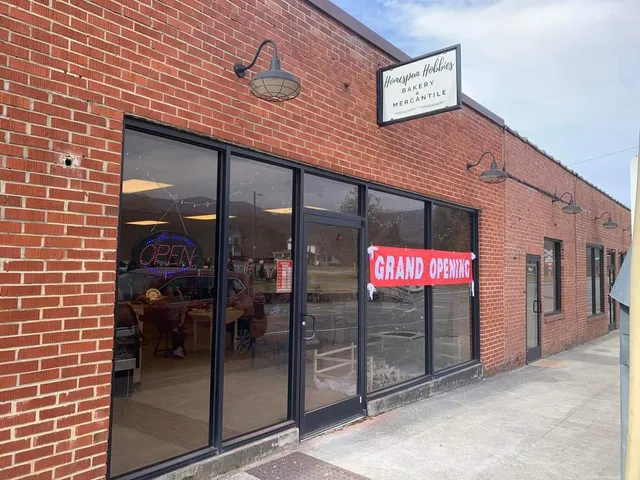 Homespun Hobbies Bakery & Mercantile