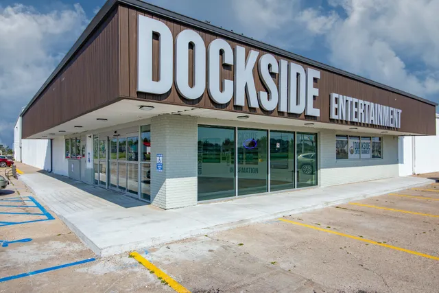 Dockside Entertainment