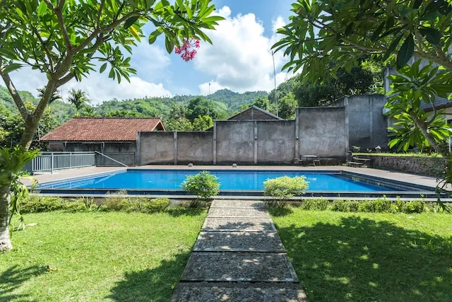 Capital O 2020 Hotel Bumi Aditya Near Pantai Senggigi