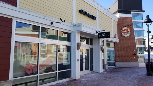 COACH Outlet