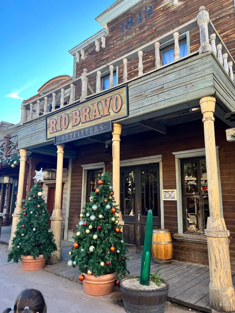 El Coyote Solitario Saloon
