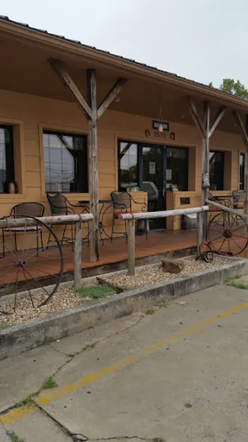 Bryant's Daylight Donuts