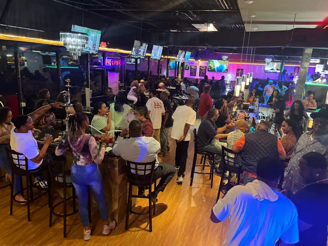 Diamond Lounge Bar and Grill