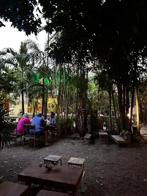 Deep green @ Deejai Garden