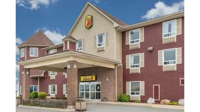 Super 8 by Wyndham Windsor NS