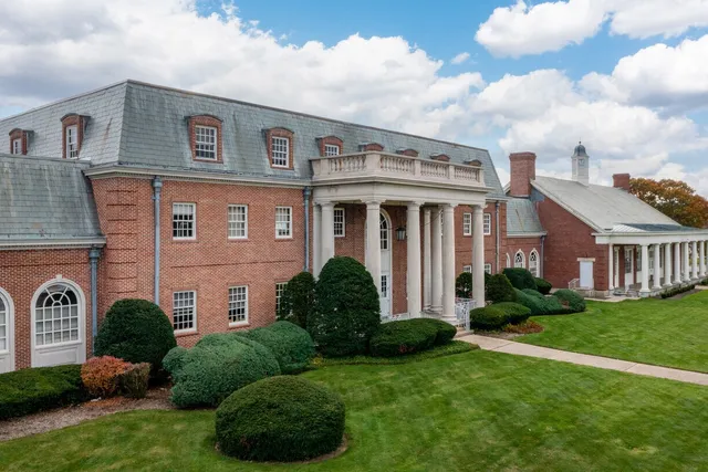 Bridal Suite Of Centereach