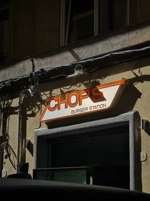 CHOP'S Burger Station