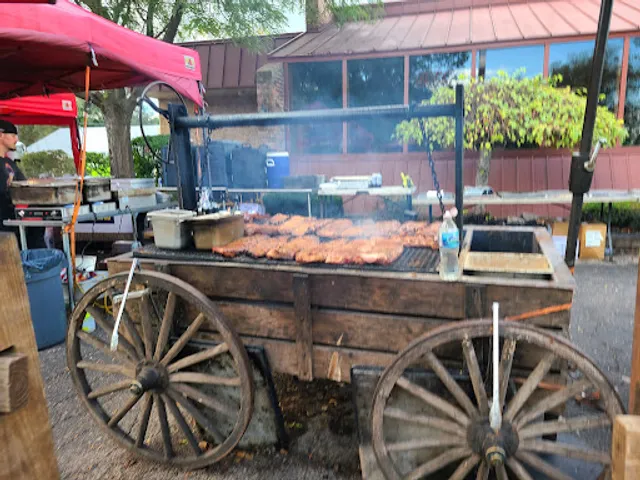 Red Wood Grill & Catering