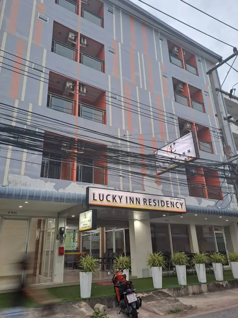 Lucky inn residency