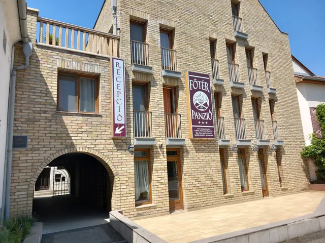 Főtér Panzió