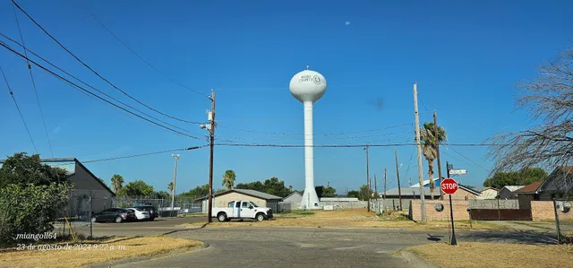 El Cenizo Community Center