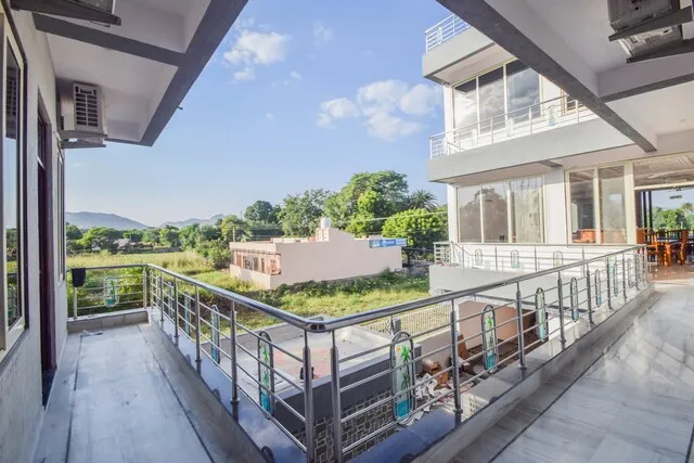 OYO 22989 Hotel Ranbanka