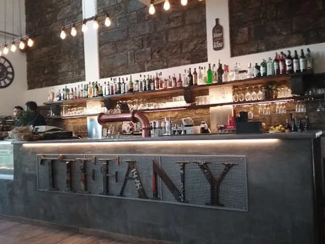 Bar Tiffany