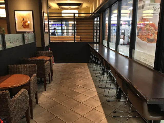 Tully’s Coffee - Hankyu Sanban Gai North