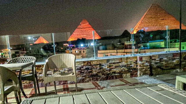 Happy days pyramids view