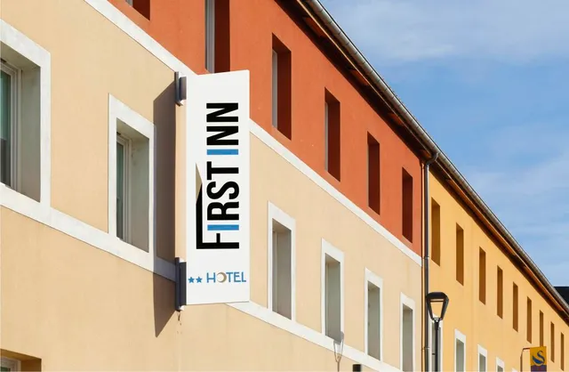 First Inn Hotel
