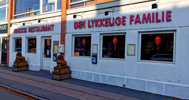 Den Lykkelige Familie