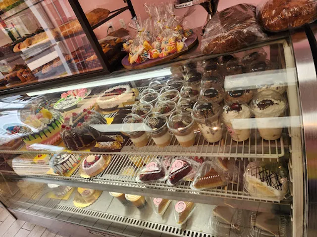 Love & Flour Bakery Panaderia