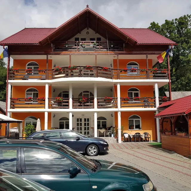 Casa Cristalina&Dumi