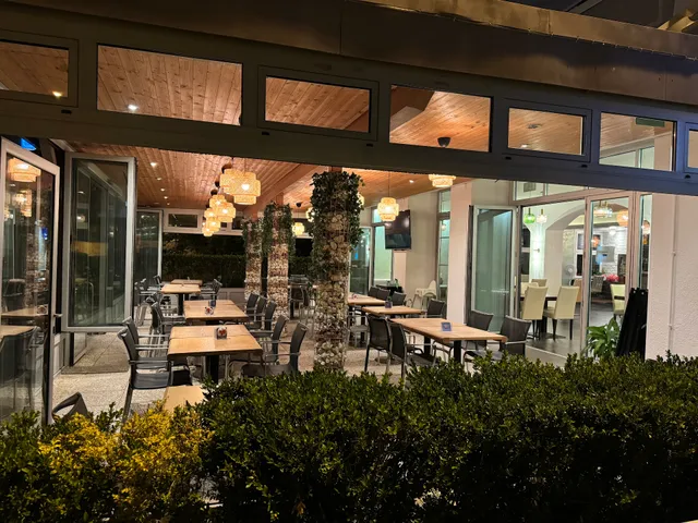 Restaurant • Pizzeria • Cafe • Bar Pera