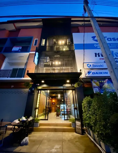 Jaidee Café and Hostel